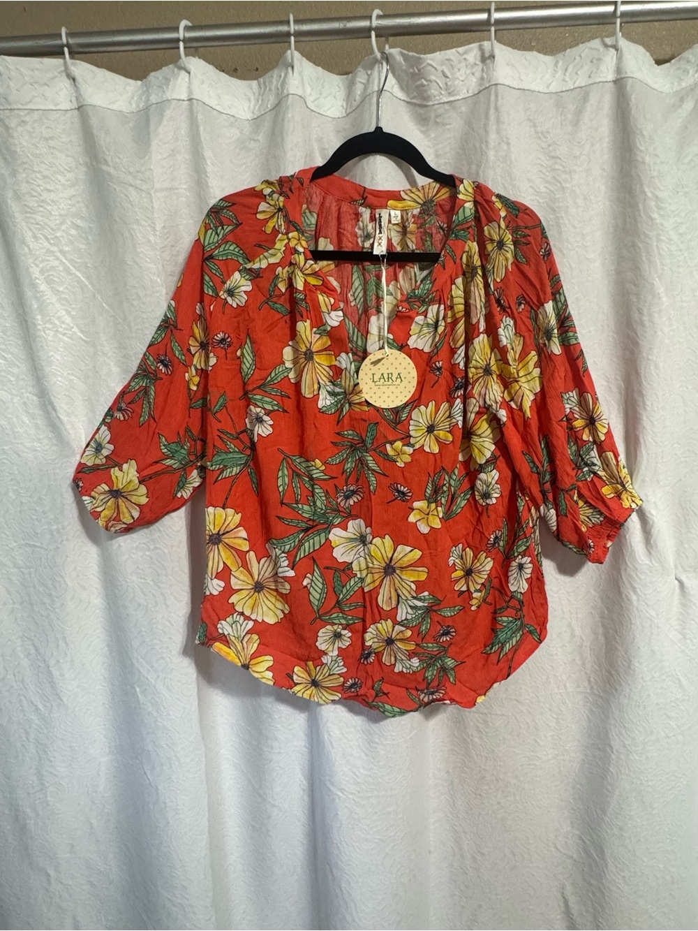 LARAn Floral Peasant Blouse